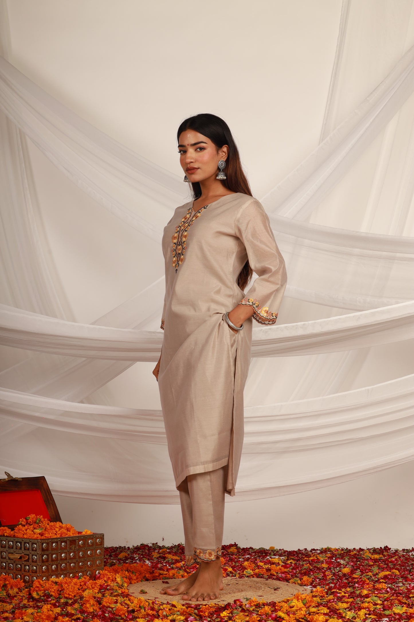 Beige Chanderi Kurta Pant And Dupatta-Set of 3